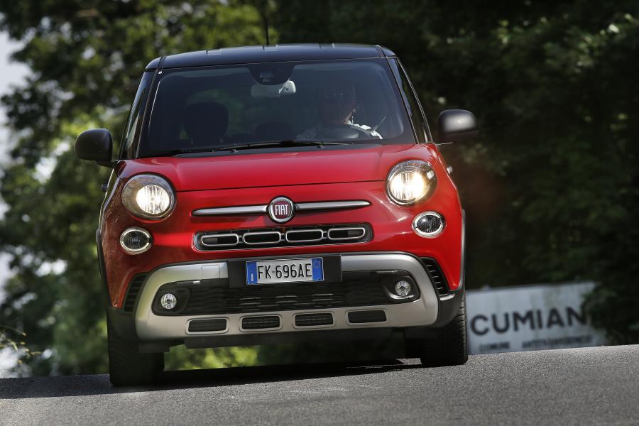  Fiat 500L Cross (330) 2017 года  (фото 8 из 39)